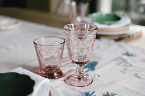 VERSAILLES STEMMED WINE GLASS PINK 25CL