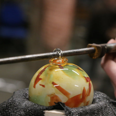 Beautifully hand crafted Xmas baubles with 15% Off!