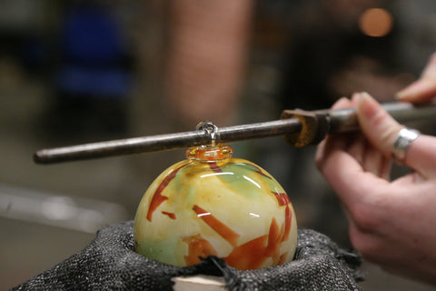 Beautifully hand crafted Xmas baubles with 15% Off!